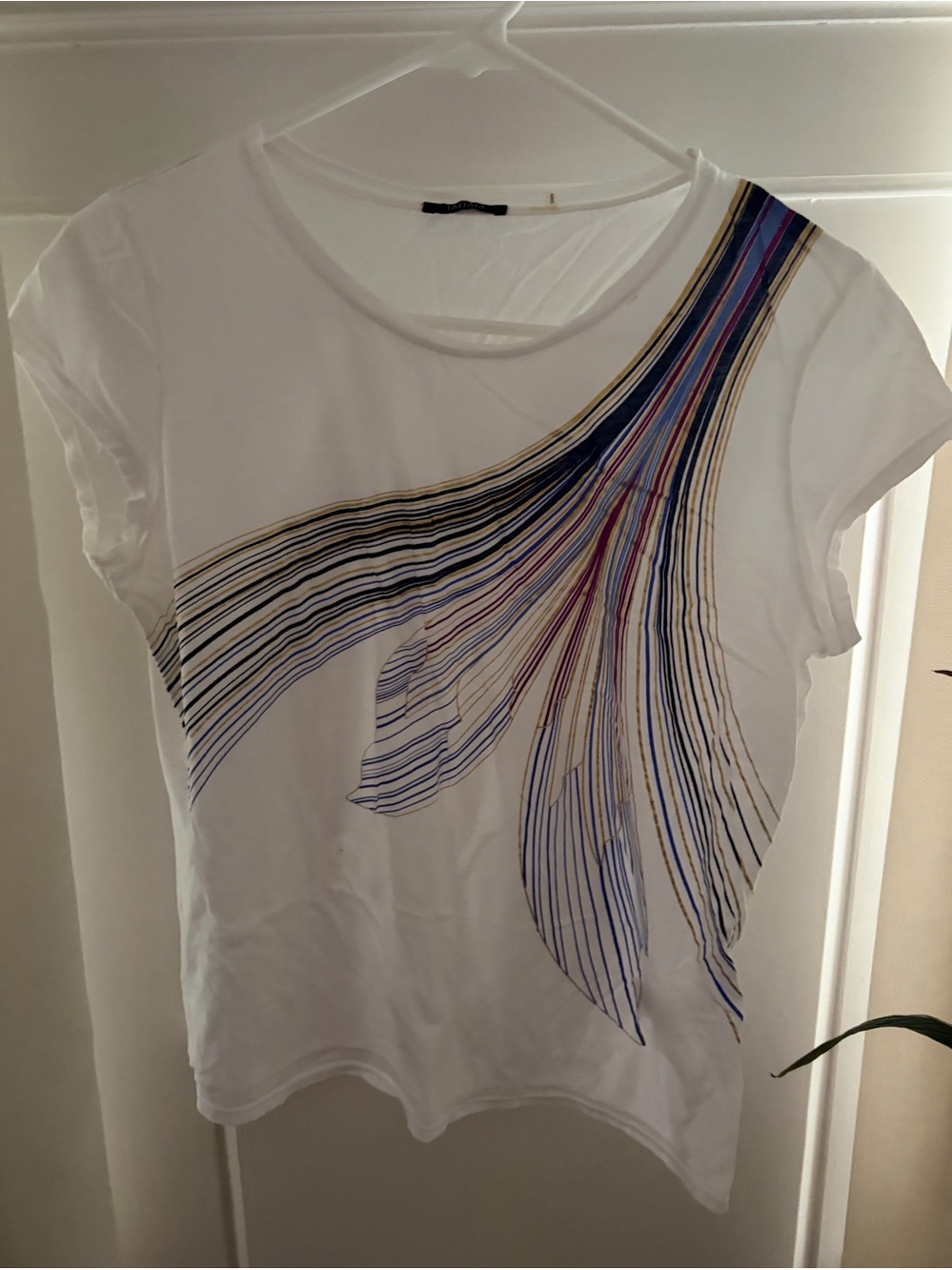 Tahari White T-Shirt Size S